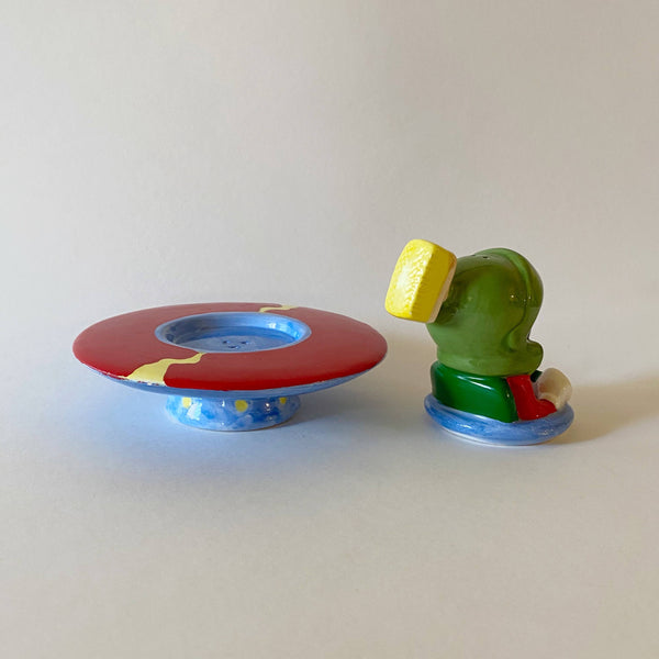 vintage marvin the martian salt and pepper shakers