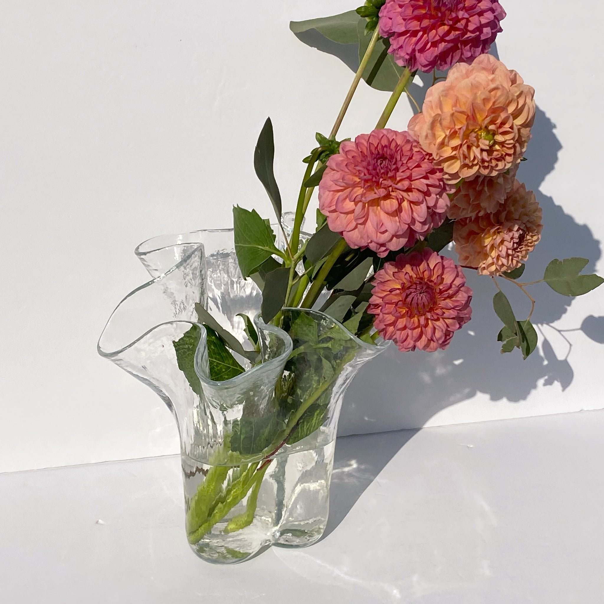 muurla finland large ruffled handkerchief glass vase