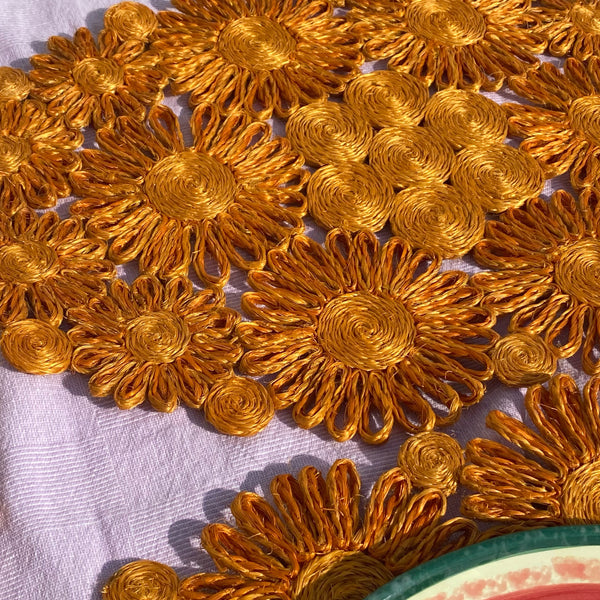 s/4 vintage woven raffia daisy placemats